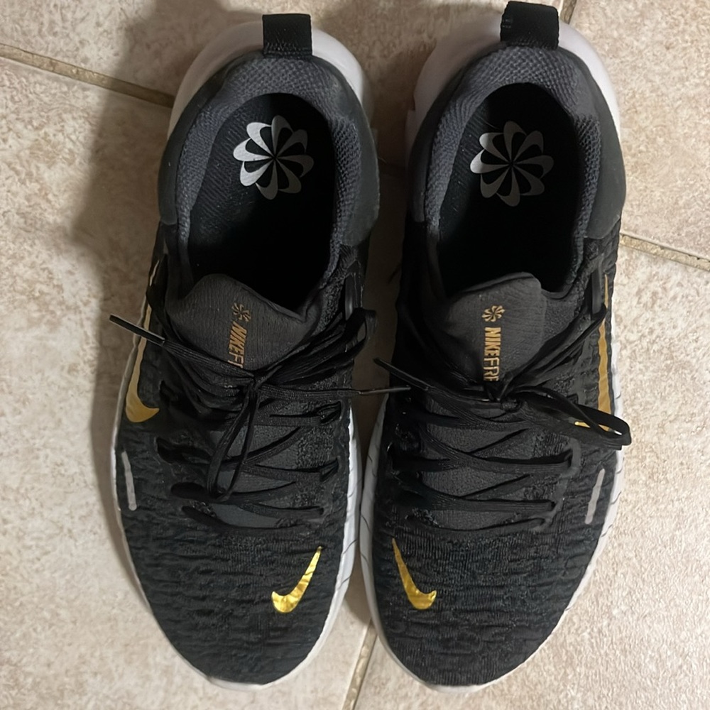 Nike Free running shoes - Picture 2 of 3